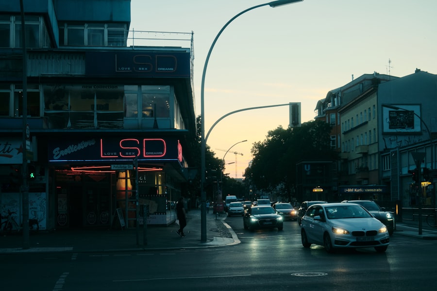 a city street filled with lots of traffic