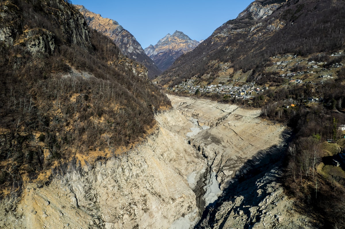 Hosepipe Bans Expand as Drought Hits