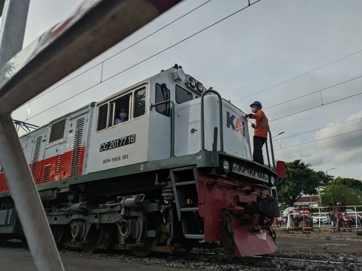 Inside the Wabtec FLXDrive electric locomotive