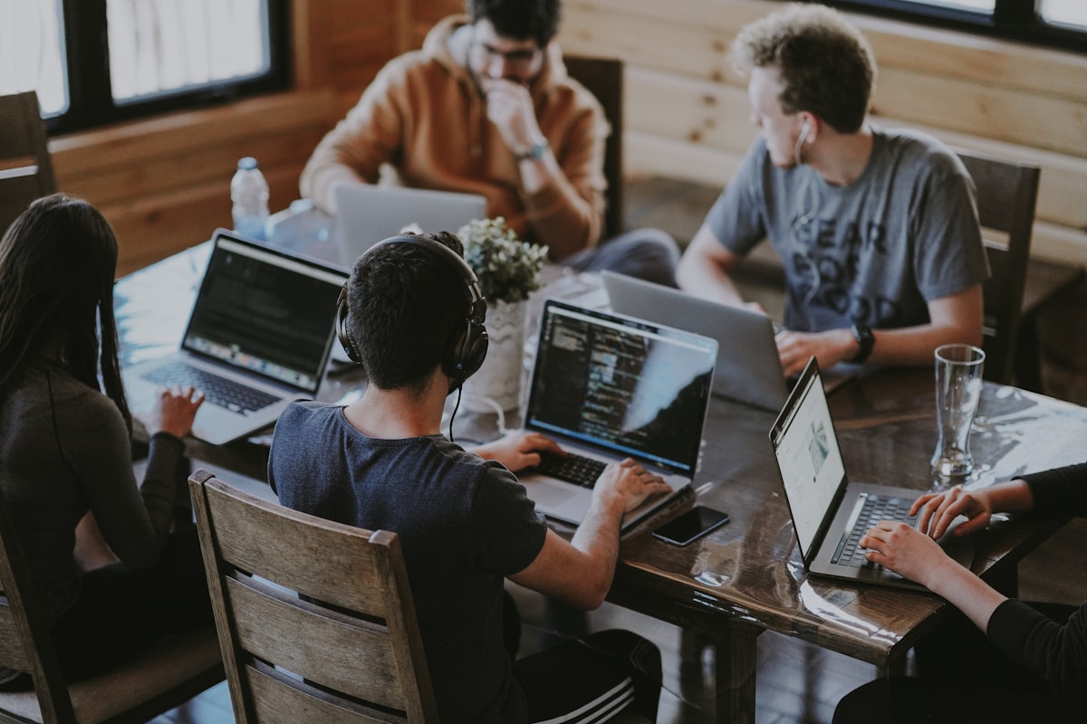 7 best HRIS for growing companies: 2026 overview