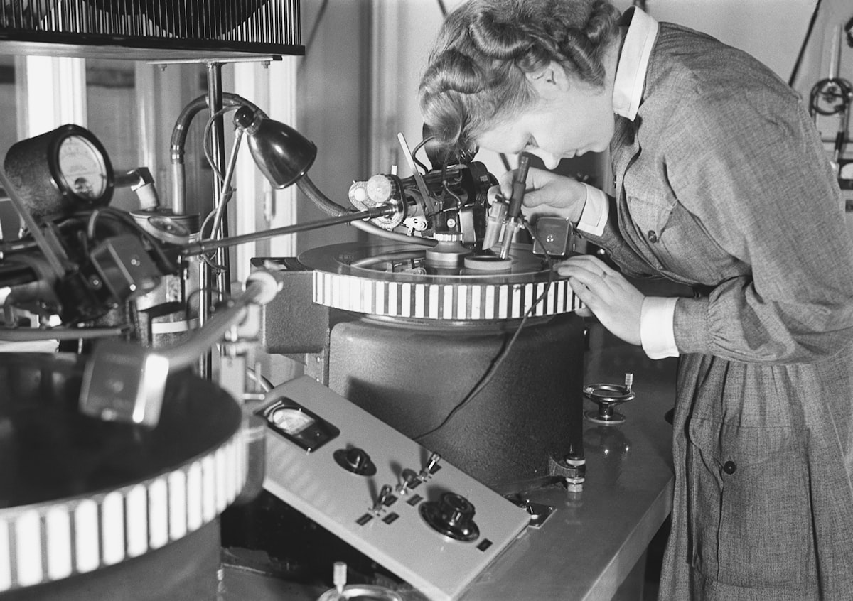 How Julie Elie Is Decoding Birdsong