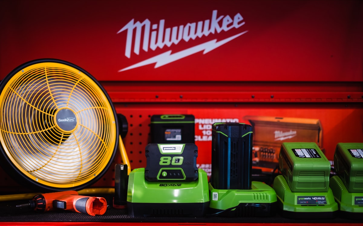 Milwaukee Roll-On power supply: I Saw It Replace Gas Generators