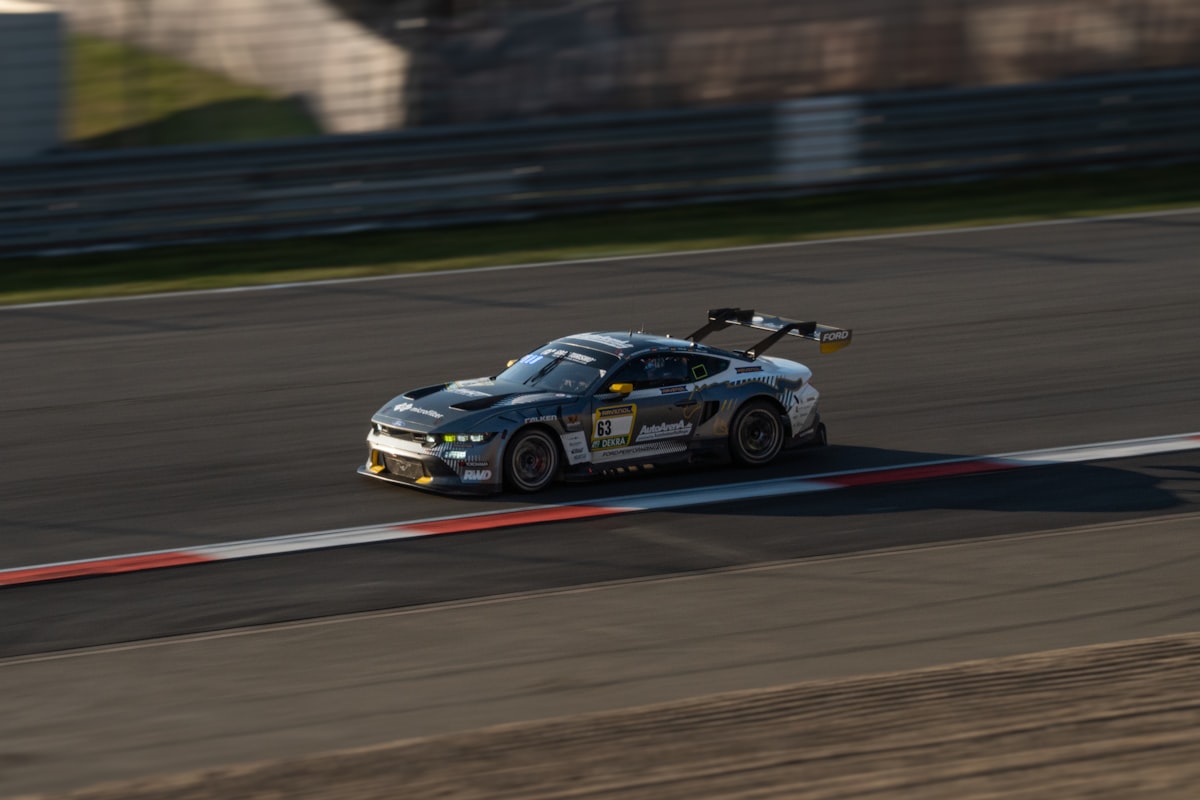 Shooting the Mustang GT3 at Le Mans