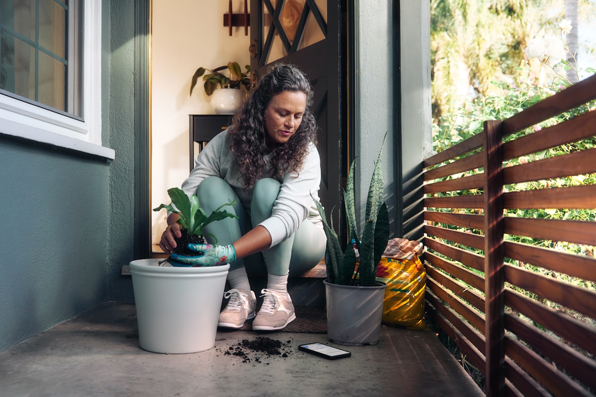 Accenture AI shopping agents win consumer trust in new study