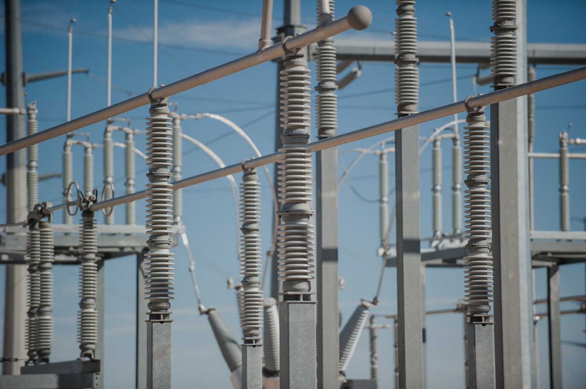 gray electronic post