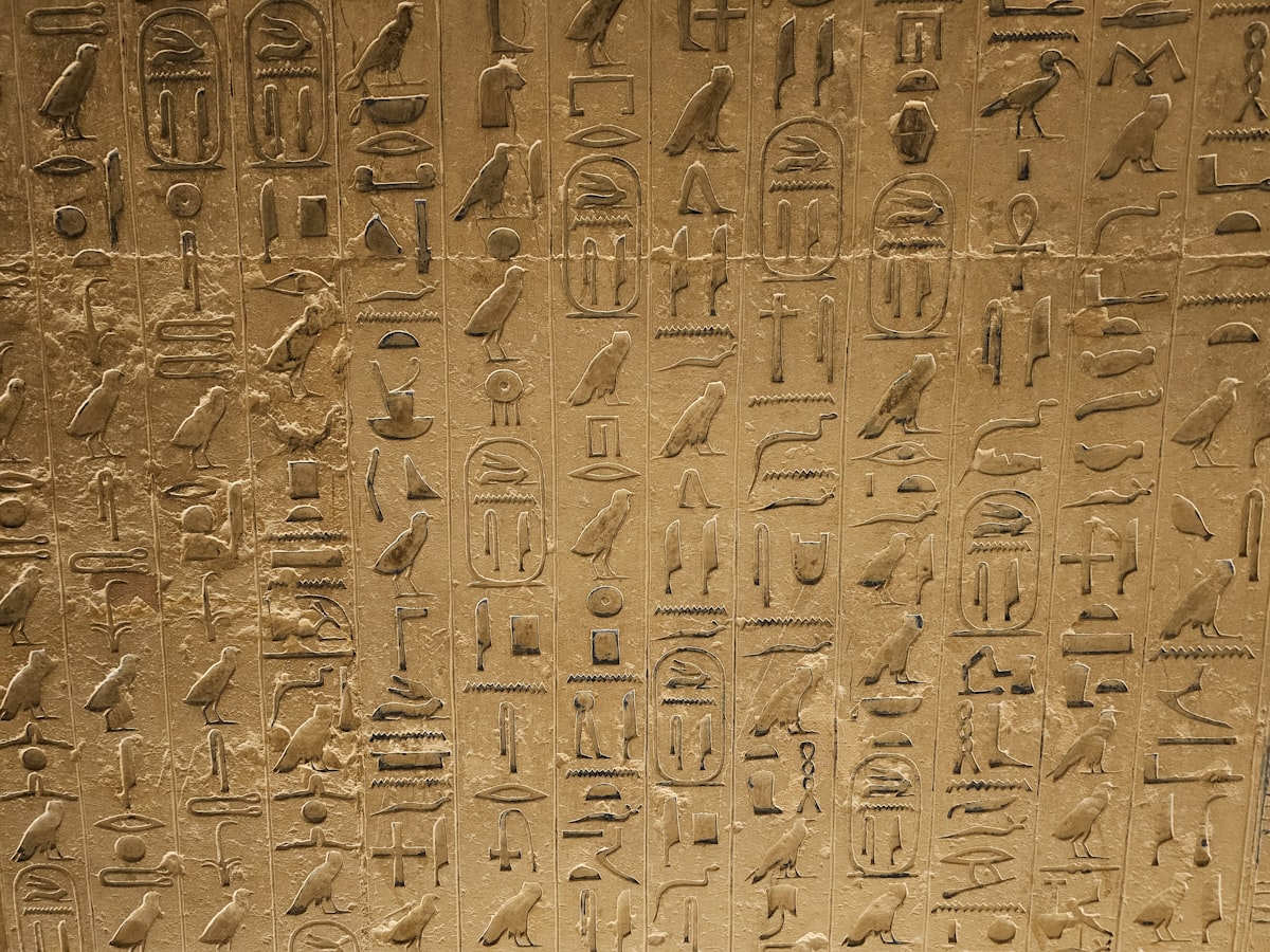 Science News: Gold Tongues, Sugar, and New Monkey