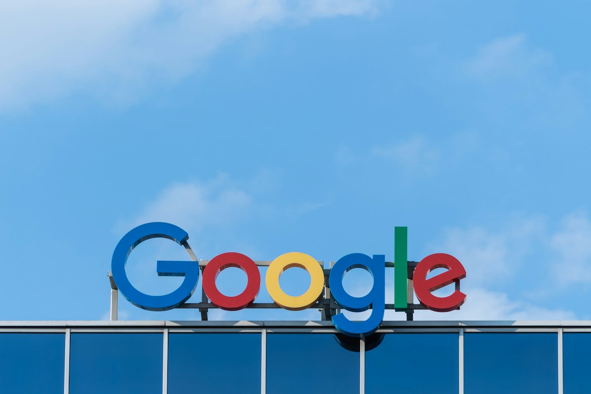 Google removes 749 URLs in Australia under-16 ban
